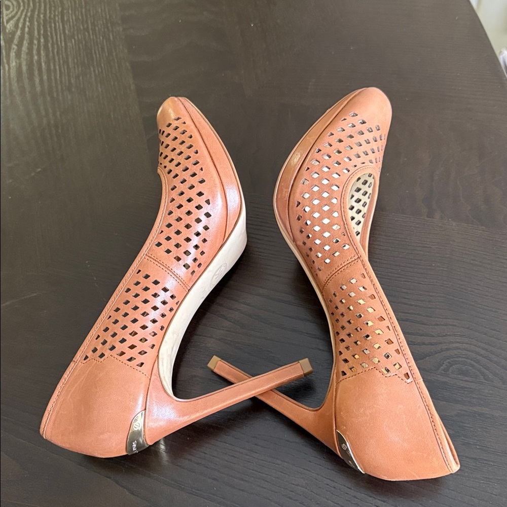 MICHAEL Michael Kors Florentine Laser-cut Leather Pumps In Brown and Tan - Picture 8 of 16